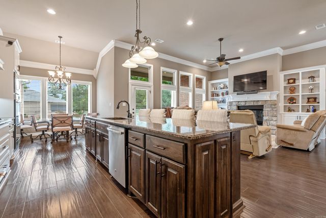 13 Disfrutar Lane, Hot Springs Village, AR 71909