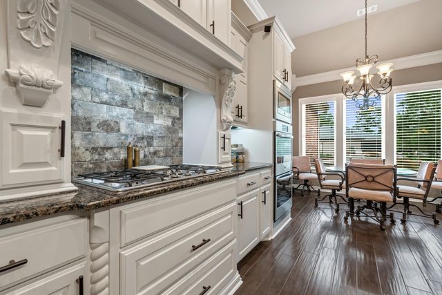 13 Disfrutar Lane, Hot Springs Village, AR 71909