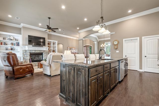 13 Disfrutar Lane, Hot Springs Village, AR 71909