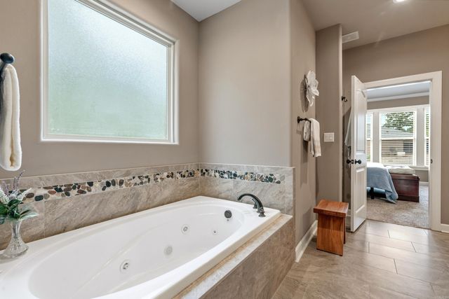 13 Disfrutar Lane, Hot Springs Village, AR 71909