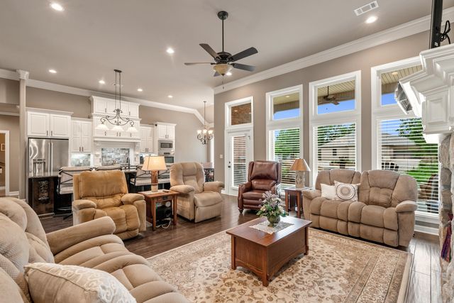 13 Disfrutar Lane, Hot Springs Village, AR 71909