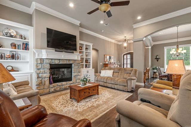 13 Disfrutar Lane, Hot Springs Village, AR 71909