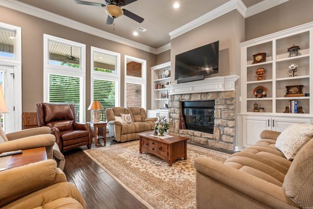 13 Disfrutar Lane, Hot Springs Village, AR 71909