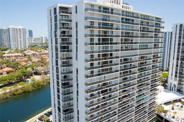 3675 N Country Club Dr 1903, Aventura, FL 33180