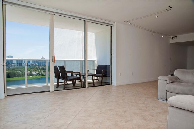 3675 N Country Club Dr 1903, Aventura, FL 33180