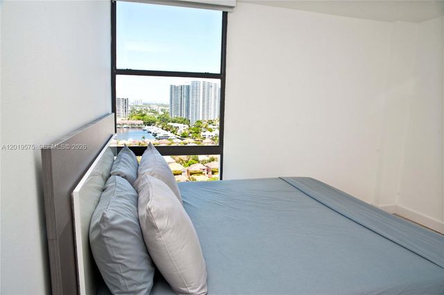 3675 N Country Club Dr 1903, Aventura, FL 33180