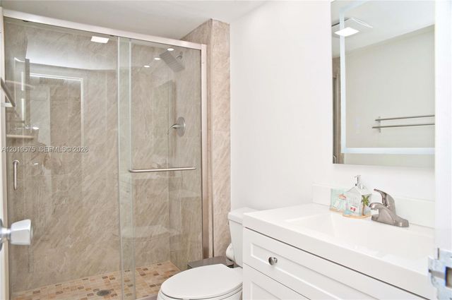 3675 N Country Club Dr 1903, Aventura, FL 33180