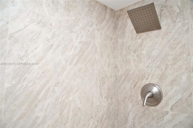 3675 N Country Club Dr 1903, Aventura, FL 33180
