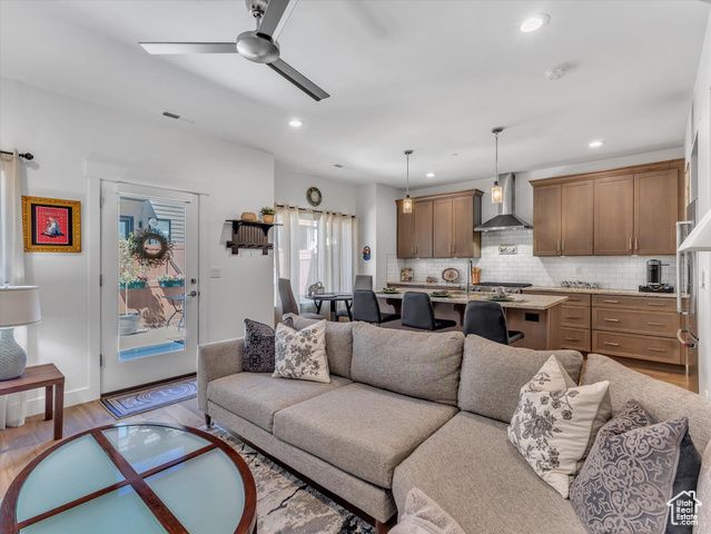 8257 N SANDALWOOD LN, Park City, UT 84098