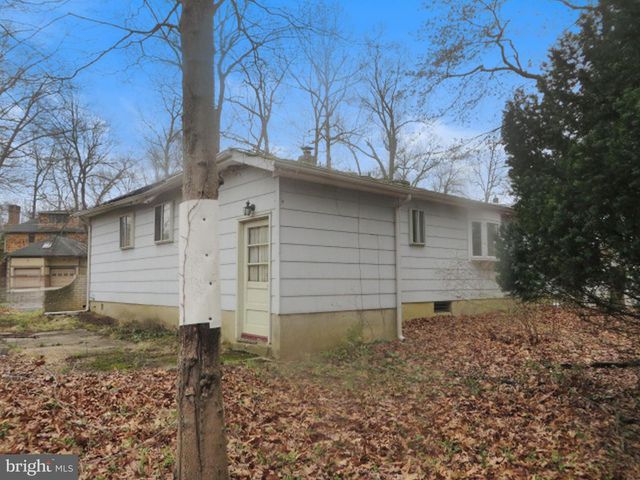 3 CRICKET LN, Cherry Hill, NJ 08003