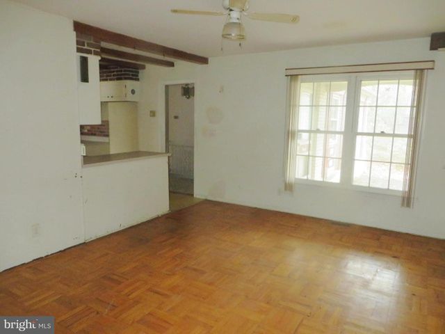 3 CRICKET LN, Cherry Hill, NJ 08003