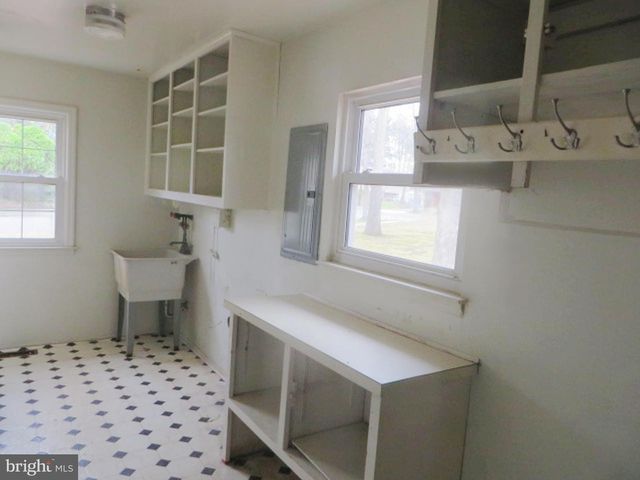 3 CRICKET LN, Cherry Hill, NJ 08003