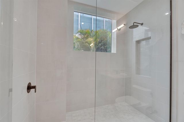 70 AVENIDA VENECCIA 201, Sarasota, FL 34242