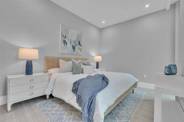 70 AVENIDA VENECCIA 201, Sarasota, FL 34242