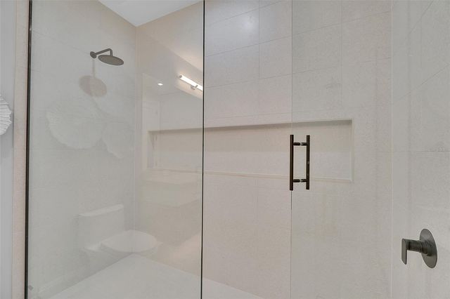 70 AVENIDA VENECCIA 201, Sarasota, FL 34242