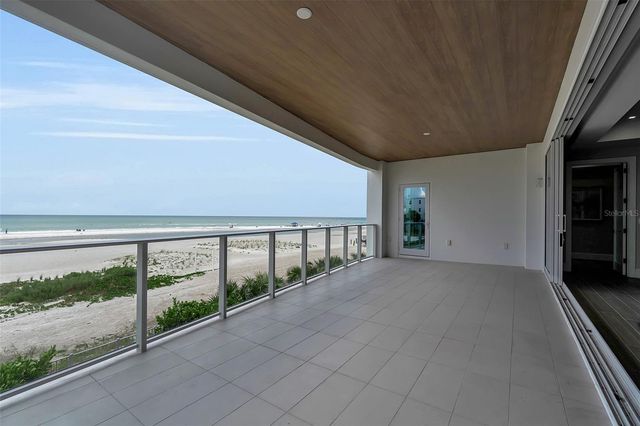 70 AVENIDA VENECCIA 201, Sarasota, FL 34242
