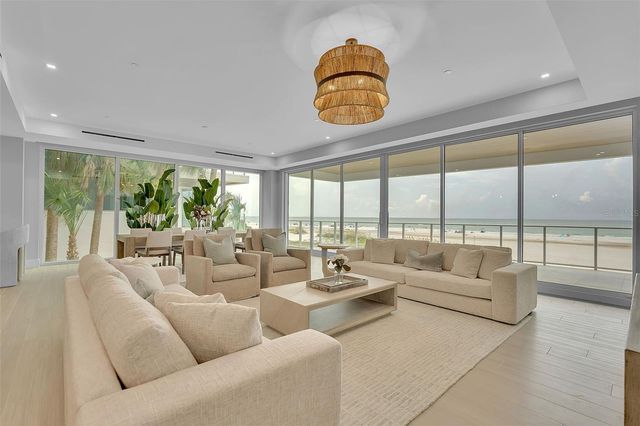70 AVENIDA VENECCIA 201, Sarasota, FL 34242