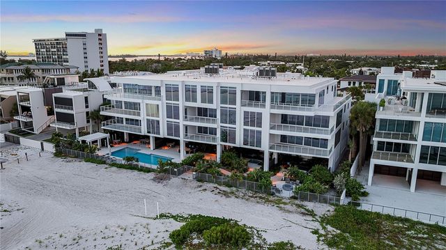 70 AVENIDA VENECCIA 201, Sarasota, FL 34242