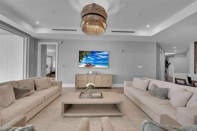 70 AVENIDA VENECCIA 201, Sarasota, FL 34242