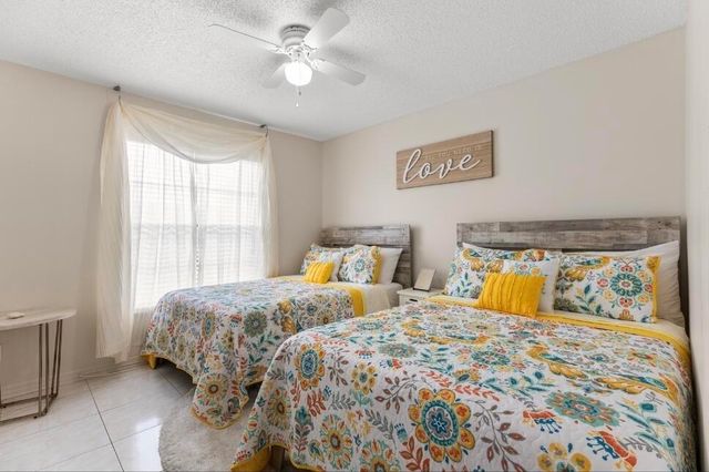 6095 N Sabal Palm Boulevard 210, Tamarac, FL 33319