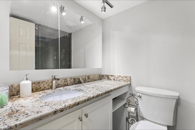 6095 N Sabal Palm Boulevard 210, Tamarac, FL 33319