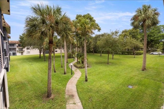 6095 N Sabal Palm Boulevard 210, Tamarac, FL 33319