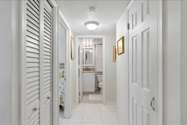6095 N Sabal Palm Boulevard 210, Tamarac, FL 33319