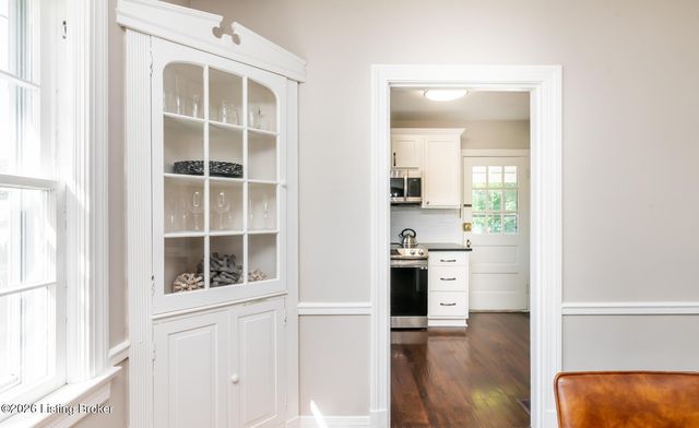 218 Fairlawn Rd, Louisville, KY 40207