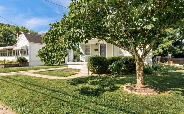 218 Fairlawn Rd, Louisville, KY 40207