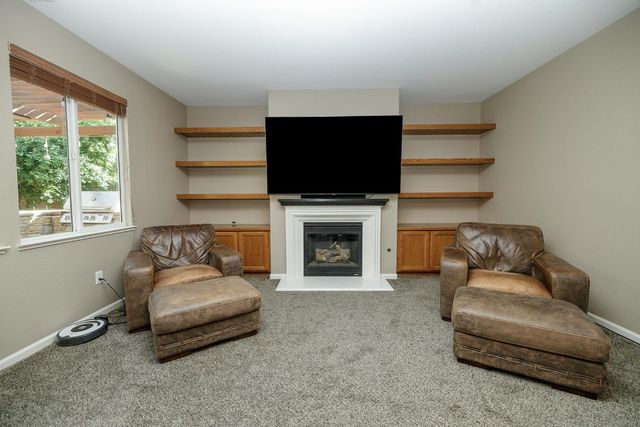 2912 Marazan St, Denair, CA 95316