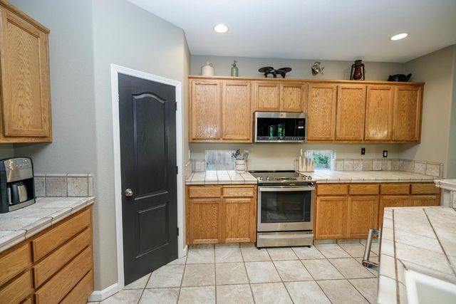 2912 Marazan St, Denair, CA 95316