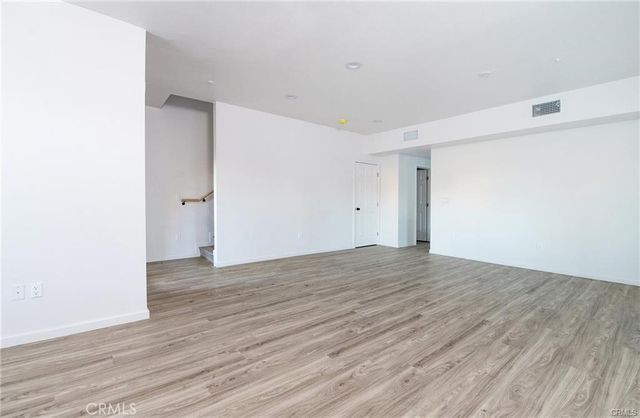 5518 E Los Angeles Avenue 1, Simi Valley, CA 93063