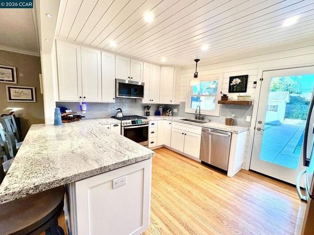 2731 Bonifacio Street, Concord, CA 94519