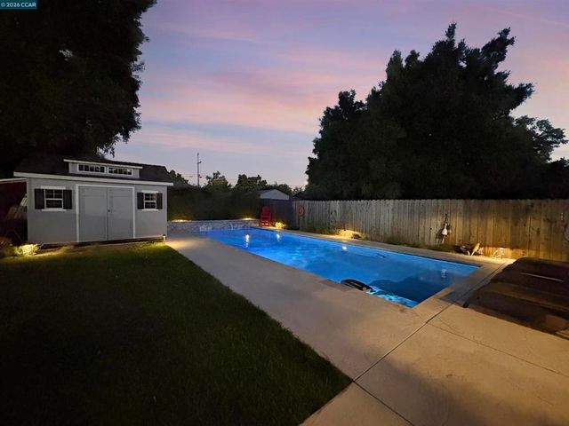 2731 Bonifacio Street, Concord, CA 94519