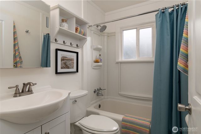 1710 8th Street, Bremerton, WA 98337