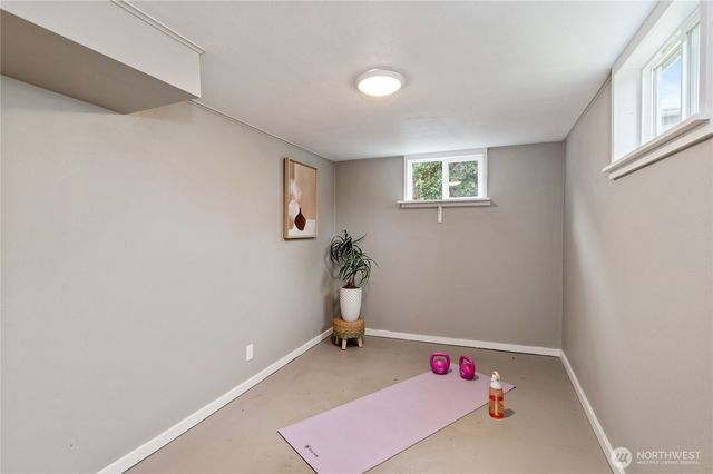1710 8th Street, Bremerton, WA 98337