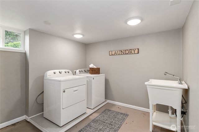 1710 8th Street, Bremerton, WA 98337