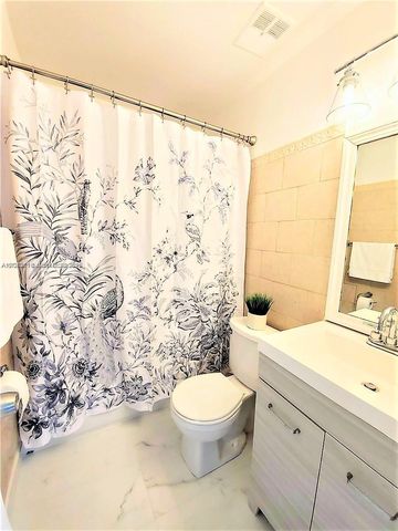 15659 SW 73rd Cir Ter 5-4, Miami, FL 33193