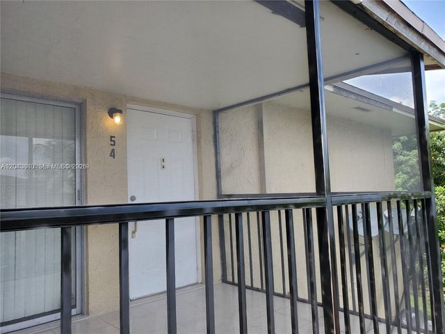 15659 SW 73rd Cir Ter 5-4, Miami, FL 33193