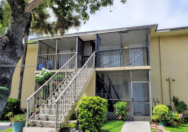 15659 SW 73rd Cir Ter 5-4, Miami, FL 33193