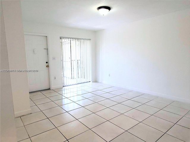 15659 SW 73rd Cir Ter 5-4, Miami, FL 33193