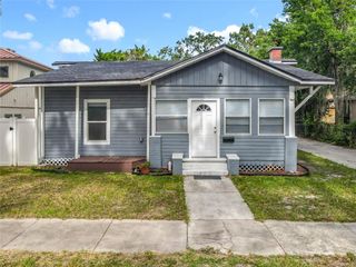 403 S 2ND STREET, Leesburg, FL 34748
