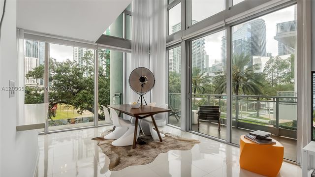 90 SW 3rd St 308, Miami, FL 33130