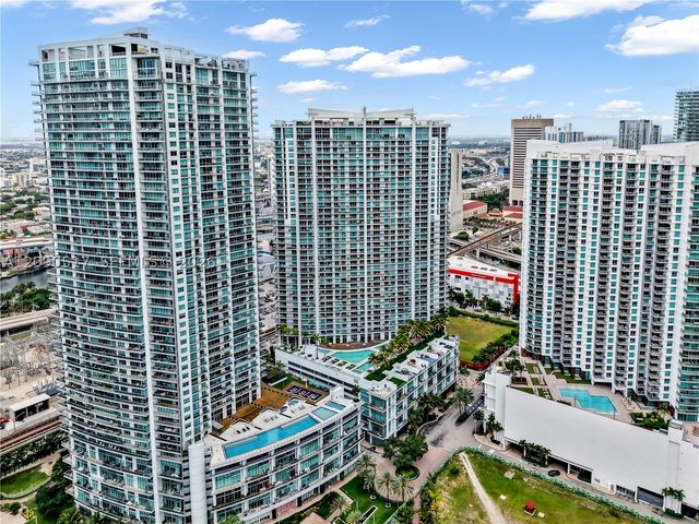 90 SW 3rd St 308, Miami, FL 33130
