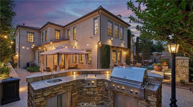 24 Highpoint, Irvine, CA 92603