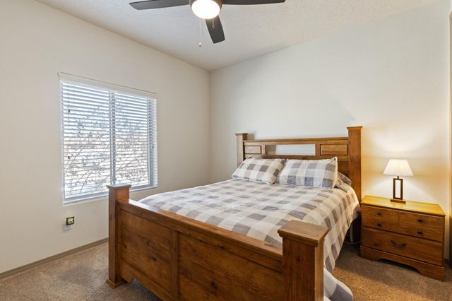 5915 S Sandia Court NE, Rio Rancho, NM 87144