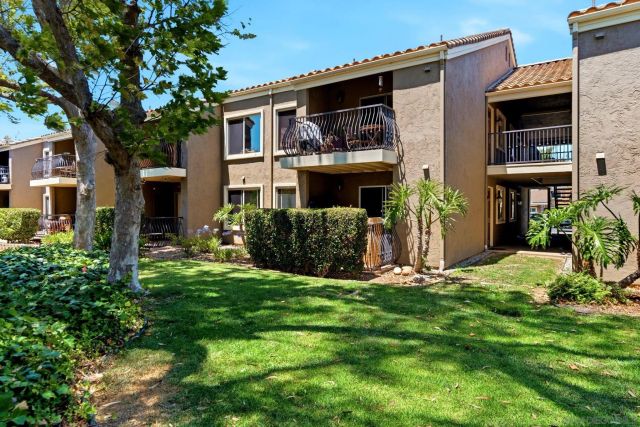 8430 Via Mallorca 111, La Jolla, CA 92037