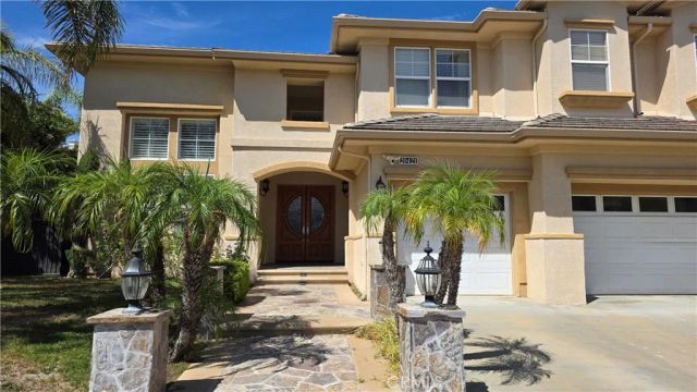 20421 Via Medici, Northridge, CA 91326