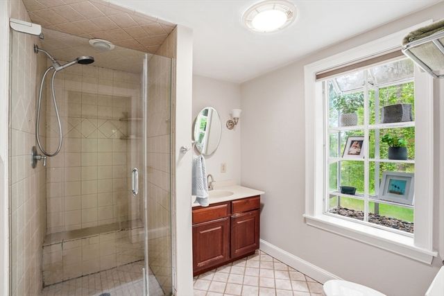 227-R Main St, Hingham, MA 02043