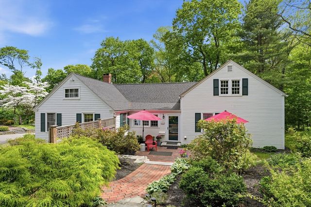 227-R Main St, Hingham, MA 02043
